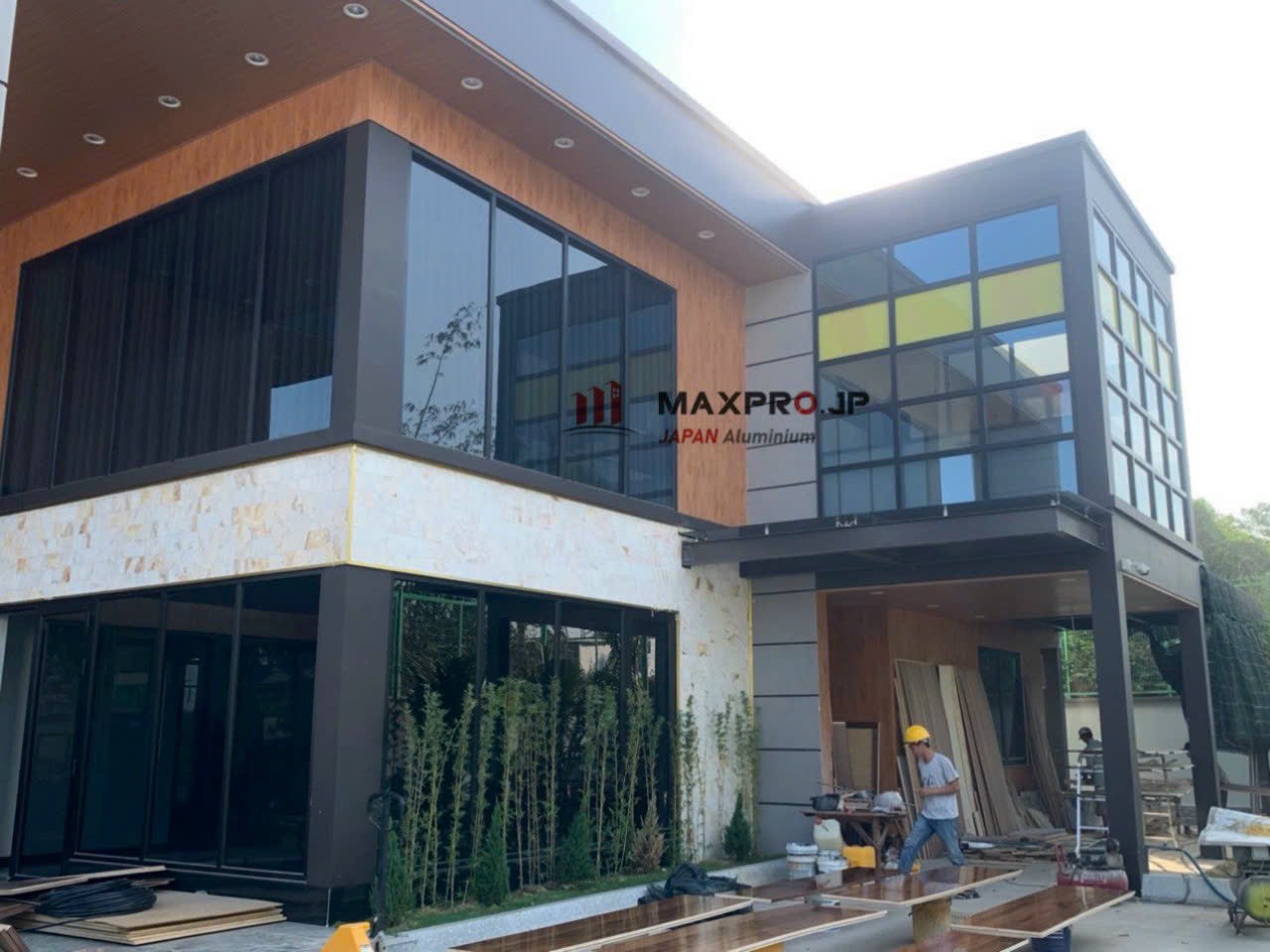 NHÔM MAXPRO VÀ CÁC CÔNG TRÌNH NHÀ PHỐ