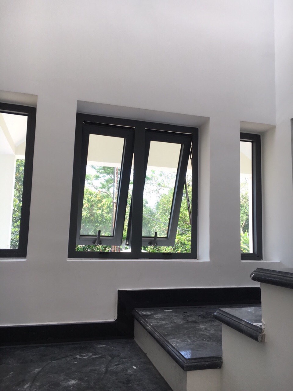 CỬA SỔ MỞ HẤT 2 CÁNH NHÔM MAXPRO CHÍNH HÃNG